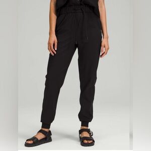 (8) Lululemon Stretch High Rise Joggers